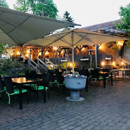Gasthaus Pooki อูซิเกาพุงกิ ภายนอก รูปภาพ